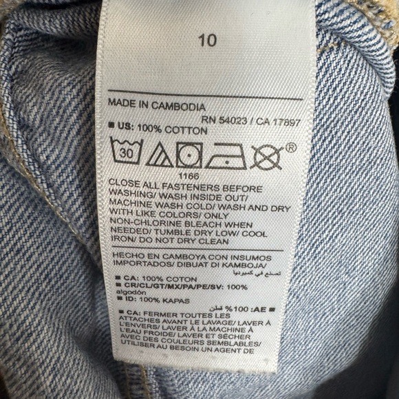 Old Navy Girls Wide Leg Distressed Jeans - Picture 6 of 7